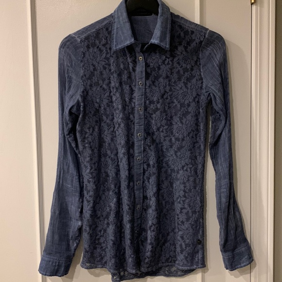 William Rast Lace slim-fitting Long sleeve Blue button down woman’s shirt Sz XS - Picture 2 of 12